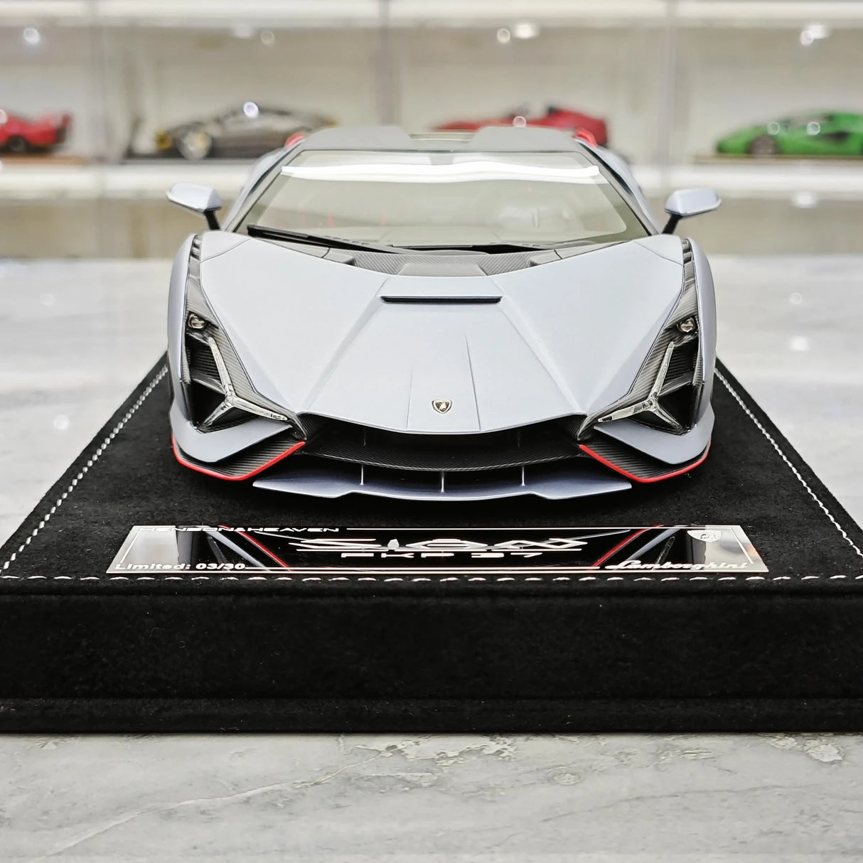 Henson & Heaven Lamborghini 2019 Sian FKP 37 Grigio Telesto 1:18 – Modello in resina collezionabile