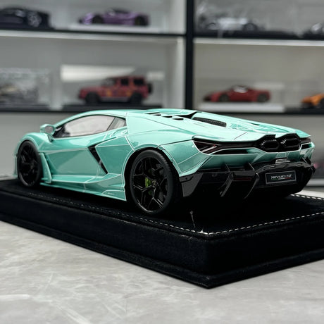 Henson & Heaven Lamborghini 2024 Revuelto Cian Elettroplaccato 1:18 – Resina modello in resina collezionabile