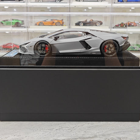 Henson & Heaven Lamborghini 2024 Revuelto Gray 1:18 – Resina da collezione in resina modello