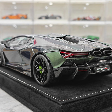 Henson & Heaven Lamborghini 2024 Revuelto Purple Gradient 1:18 – Resina per modelli in resina collezionabile