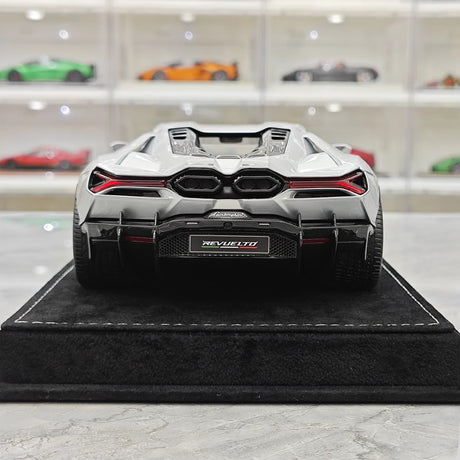 Henson & Heaven Lamborghini 2024 Revuelto Silver 1:18 – Resina modello in resina collezionabile