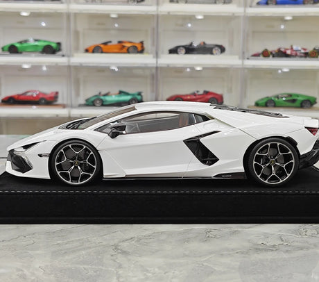 Henson & Heaven Lamborghini 2024 Revuelto White 1:18 – Resina da collezione per modelli in resina