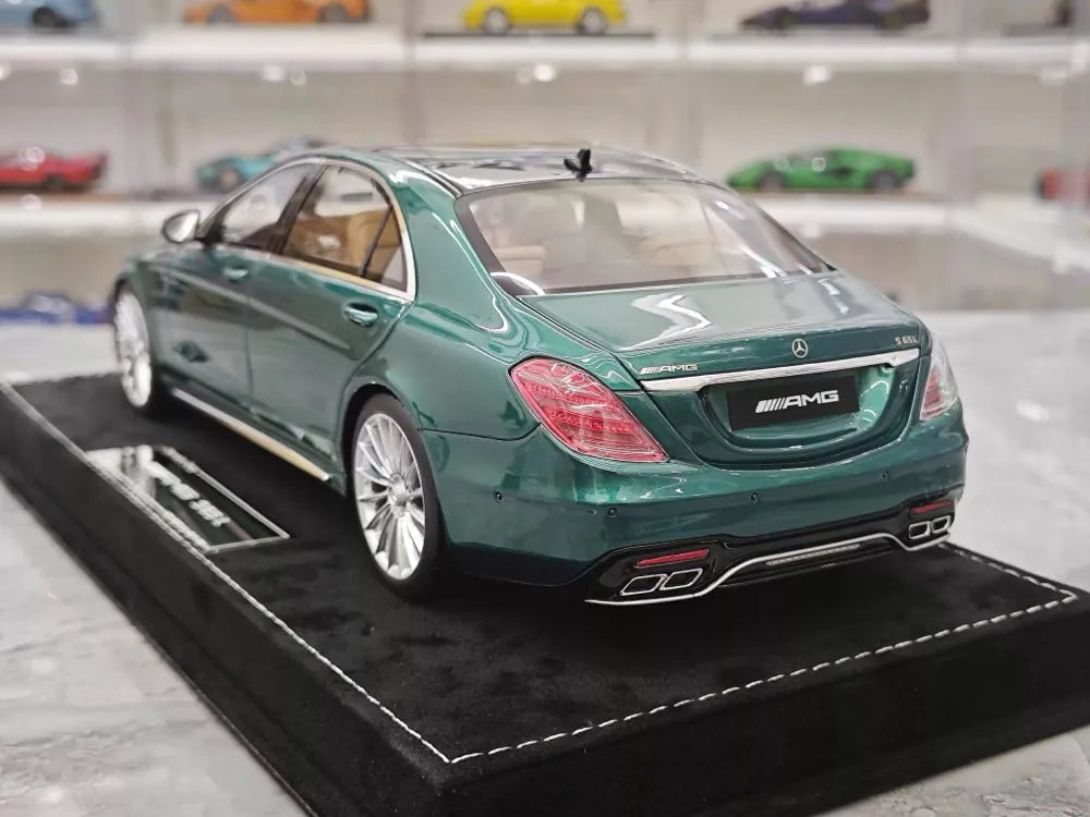 [Henson och Heaven] 1:18 Mercedes-Benz 2020 AMG S65L W222 grön modellbil resin