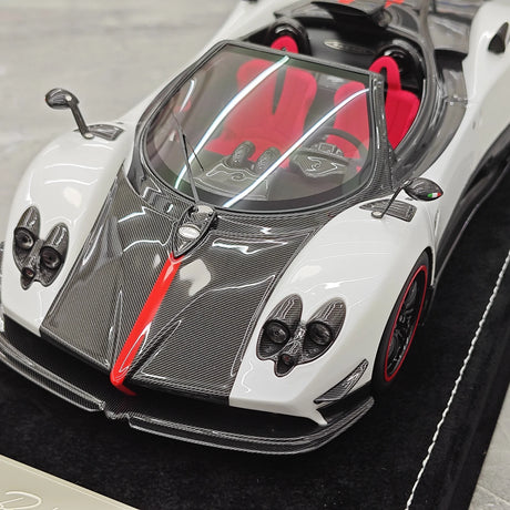 Henson & Heaven Pagani 2009 Zonda سينك وايت 1:18 – نموذج راتنج قابل للجمع
