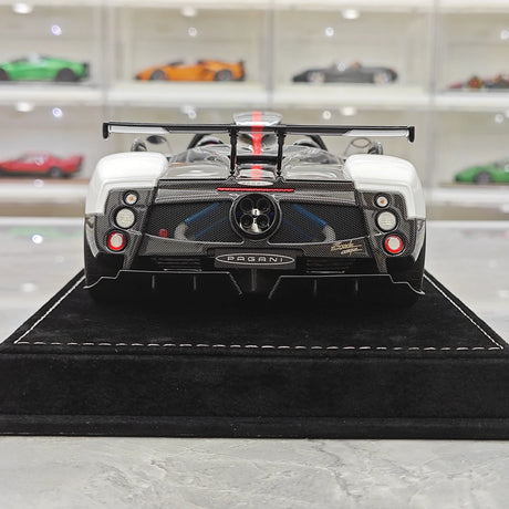Henson & Heaven Pagani 2009 Zonda سينك وايت 1:18 – نموذج راتنج قابل للجمع