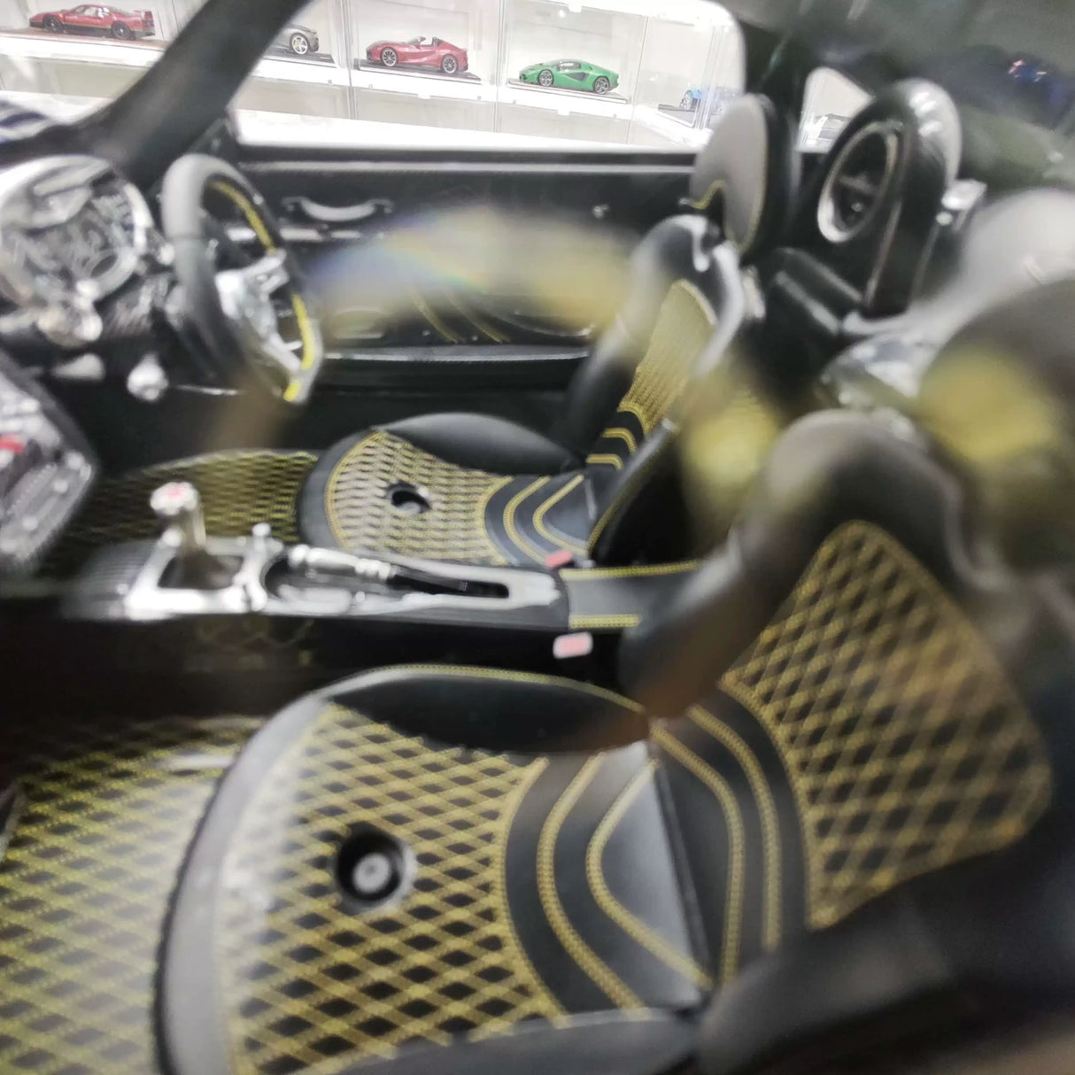Henson & Heaven Pagani 2016 Zonda 760 Roadster Blue 1:18 – Resina modello in resina collezionabile