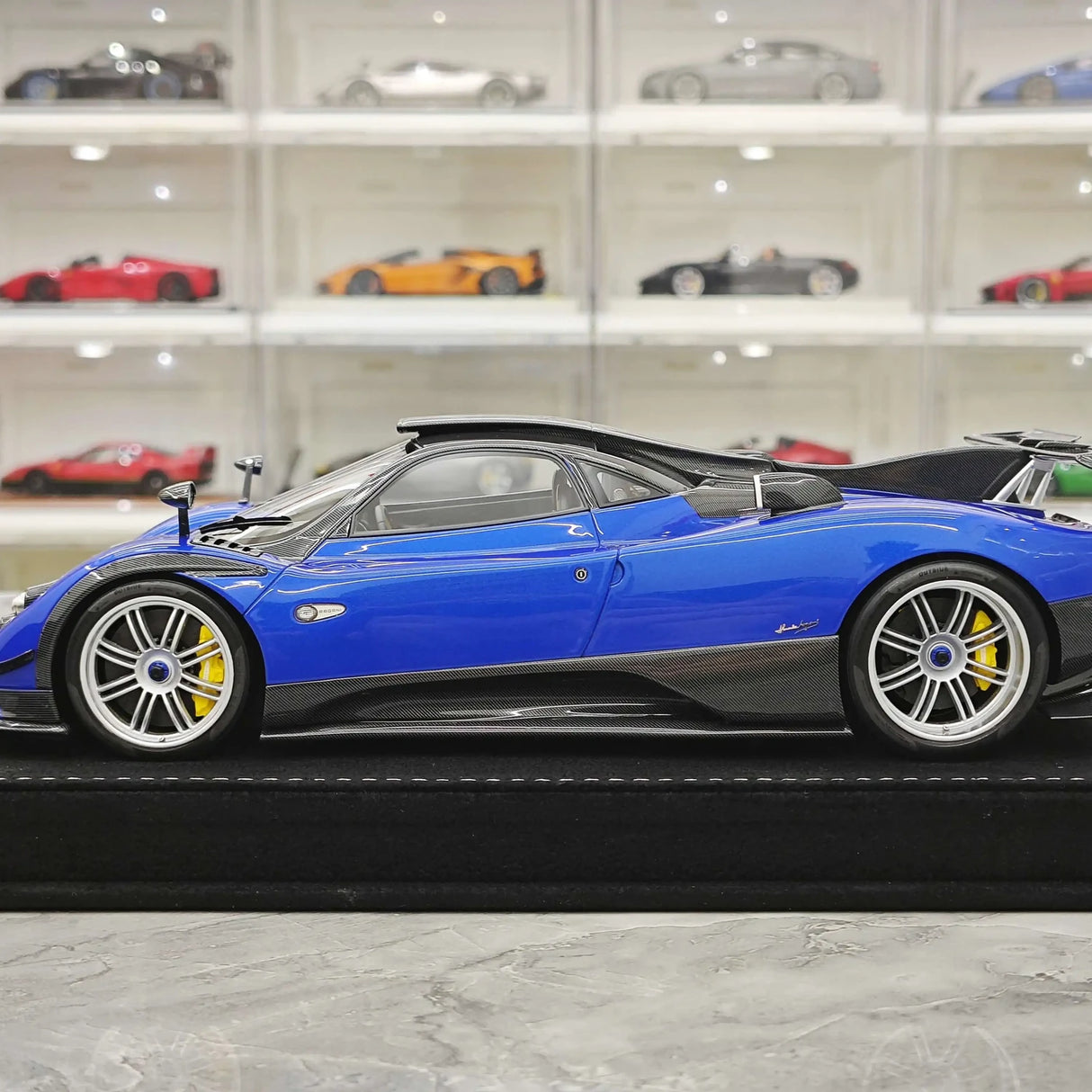 Henson & Heaven Pagani 2016 Zonda 760 Roadster Blue 1:18 – Resina modello in resina collezionabile