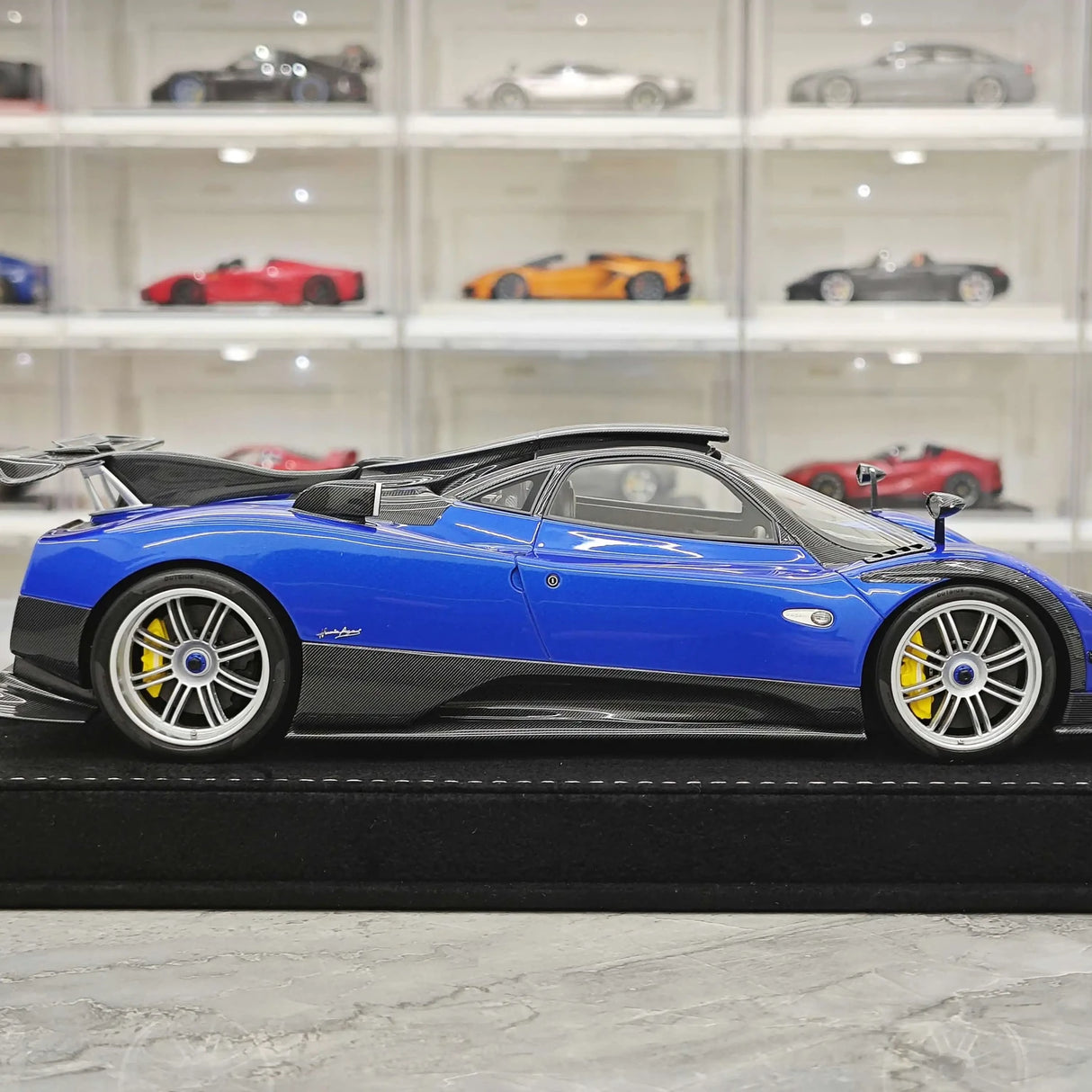Henson & Heaven Pagani 2016 Zonda 760 Roadster Blue 1:18 – Resina modello in resina collezionabile