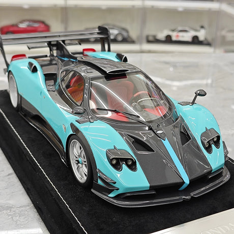 Henson & Heaven Pagani 2016 Zonda 760 Roadster Cyan Black Carbon 1:18 – samlarobjekt resinmodellresin
