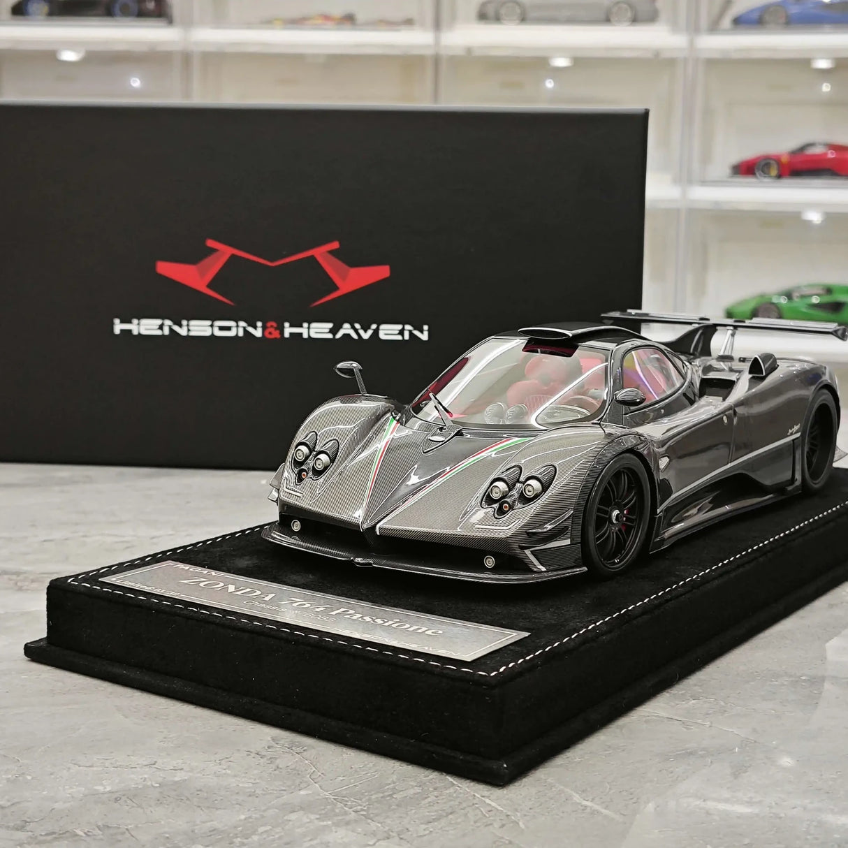 Henson & Heaven Pagani 2016 Zonda 760 Roadster Gray 1:18 – Resina modello in resina collezionabile