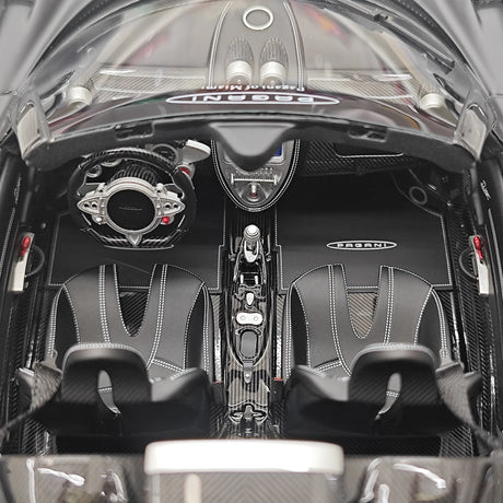 Henson & Heaven Pagani 2021 Huayra R Matte Black Carbon 1:18 – Resina da collezione modello in resina