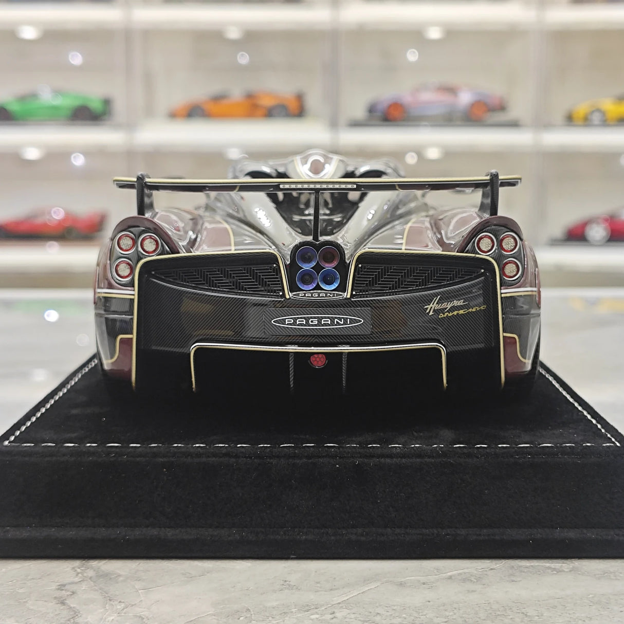 Henson & Heaven Pagani 2021 Huayra R Wine 1:18 – Verzamelbare harsmodelresin