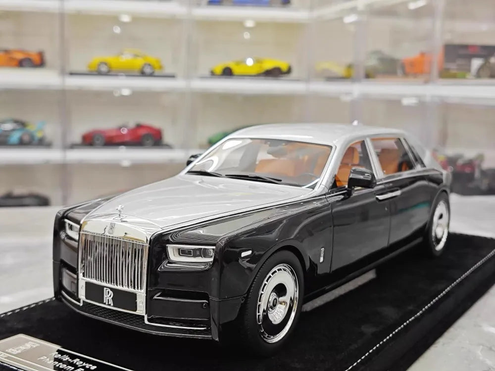 [Henson & Heaven] 1:18 Rolls-Royce 2017 Phantom VIII Black & Silver Model Car Resin