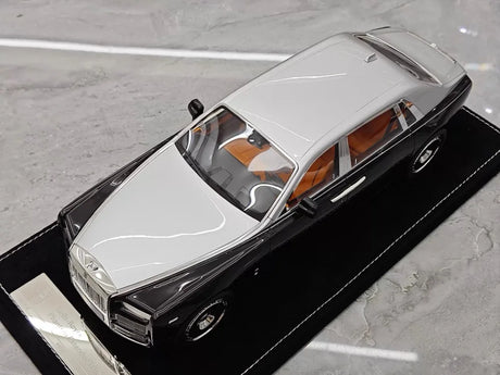 [Henson & Heaven] 1:18 Rolls-Royce 2017 Phantom VIII Black & Silver Model Car Resin