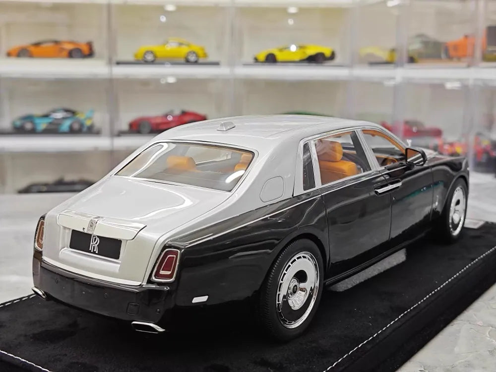 [Henson & Heaven] 1:18 Rolls-Royce 2017 Phantom VIII Black & Silver Model Car Resin
