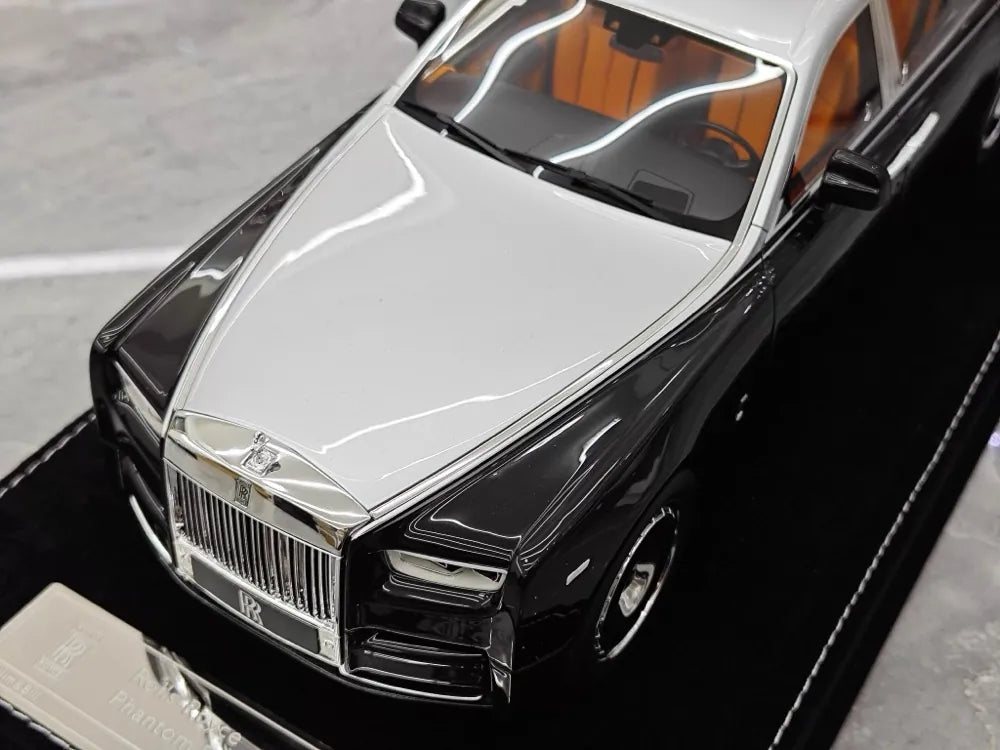 [Henson & Heaven] 1:18 Rolls-Royce 2017 Phantom VIII Black & Silver Model Car Resin