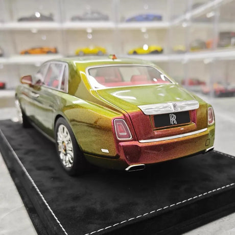 [Henson & Heaven] 1:18 Rolls-Royce 2017 Phantom VIII Chameleon Gold Green Model Car Resin