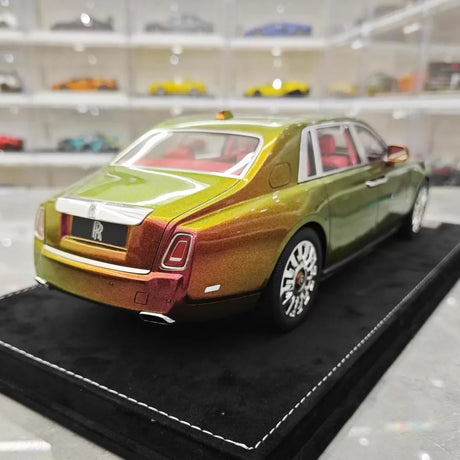 [Henson & Heaven] 1:18 Rolls-Royce 2017 Phantom VIII Chameleon Gold Green Model Car Resin