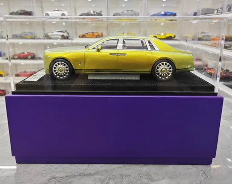 [Henson & Heaven] 1:18 Rolls-Royce 2017 Phantom VIII Metallic Lime Green Model Car Resin