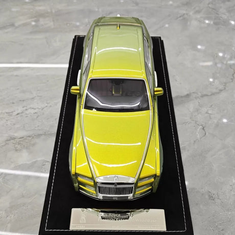 [Henson & Heaven] 1:18 Rolls-Royce 2017 Phantom VIII Metallic Lime Green Model Car Resin