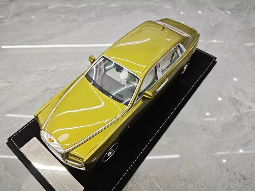 [Henson & Heaven] 1:18 Rolls-Royce 2017 Phantom VIII Olive Green Metallic Model Car Resin