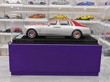 [Henson & Heaven] 1:18 Rolls-Royce 2017 Phantom VIII White & Red Model Car Resin
