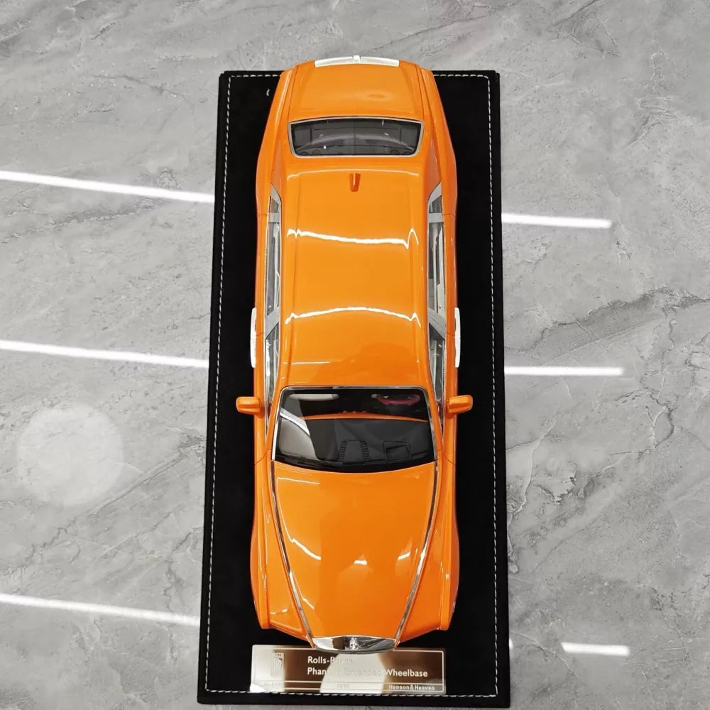 [Henson & Heaven] 1:18 Rolls-Royce 2017 Phantom VIII Extended Wheelbase oranje modelauto Hars