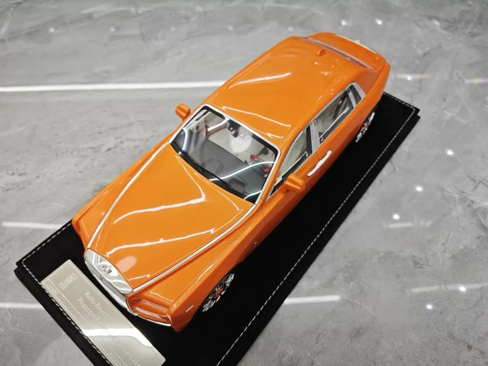 [Henson & Heaven] 1:18 Rolls-Royce 2017 Phantom VIII Extended Wheelbase oranje modelauto Hars