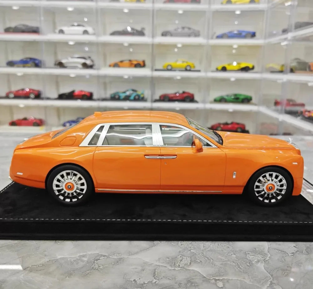 [Henson & Heaven] 1:18 Rolls-Royce 2017 Phantom VIII Extended Wheelbase oranje modelauto Hars