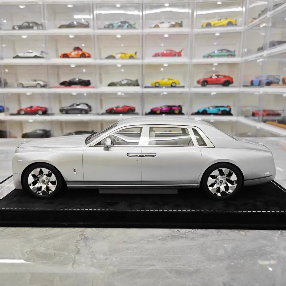 [Henson & Heaven] 1:18 Rolls-Royce 2017 Phantom VIII Extended Wheelbase シルバー モデルカー レジン