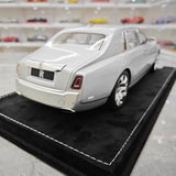 [Henson & Heaven] 1:18 Rolls-Royce 2017 Phantom VIII Extended Wheelbase シルバー モデルカー レジン