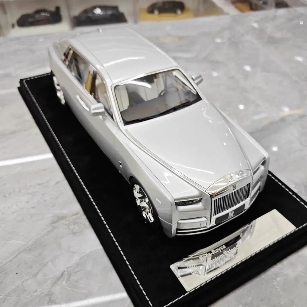 [Henson & Heaven] 1:18 Rolls-Royce 2017 Phantom VIII Extended Wheelbase argento modellino di auto resina