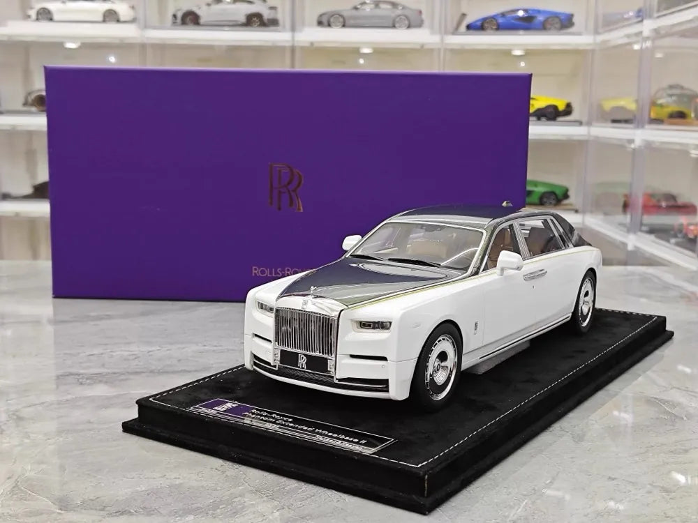 [Henson & Heaven] 1:18 Rolls-Royce 2017 Phantom VIII Extended Wheelbase bianco nero modellino di auto resina