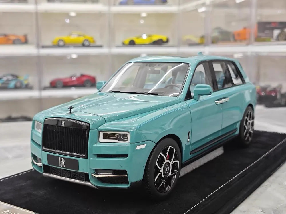 [Henson & Heaven] 1:18 Rolls-Royce 2018 Cullinan Blue Model Car Resin
