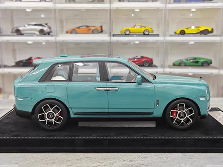 [Henson & Heaven] 1:18 Rolls-Royce 2018 Cullinan Blue Model Car Resin