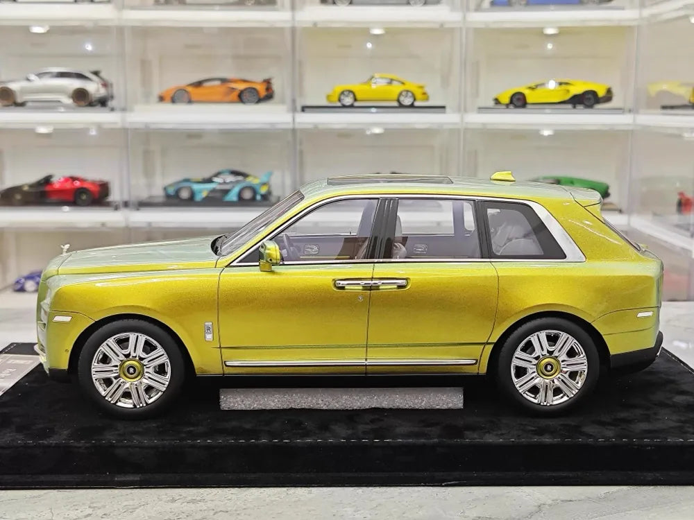 [Henson & Heaven] 1:18 Rolls-Royce 2018 Cullinan Gold Model Car Resin
