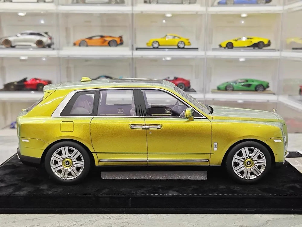 [Henson & Heaven] 1:18 Rolls-Royce 2018 Cullinan Gold Model Car Resin