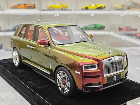 [Henson & Heaven] 1:18 Rolls-Royce 2018 Cullinan Pink Gradient Model Car Resin