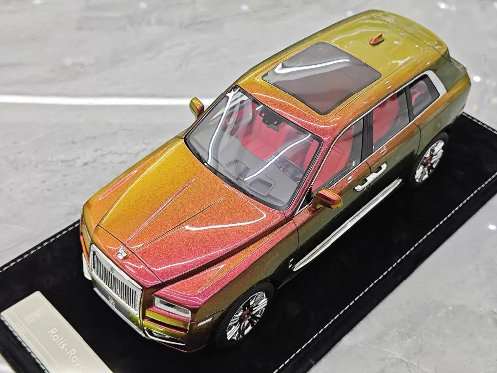 [Henson & Heaven] 1:18 Rolls-Royce 2018 Cullinan ピンク Gradient モデルカー レジン
