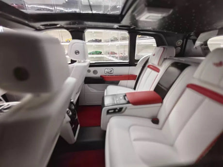 [Henson & Heaven] 1:18 Rolls-Royce 2018 Cullinan BB Red & White Model Car Resin