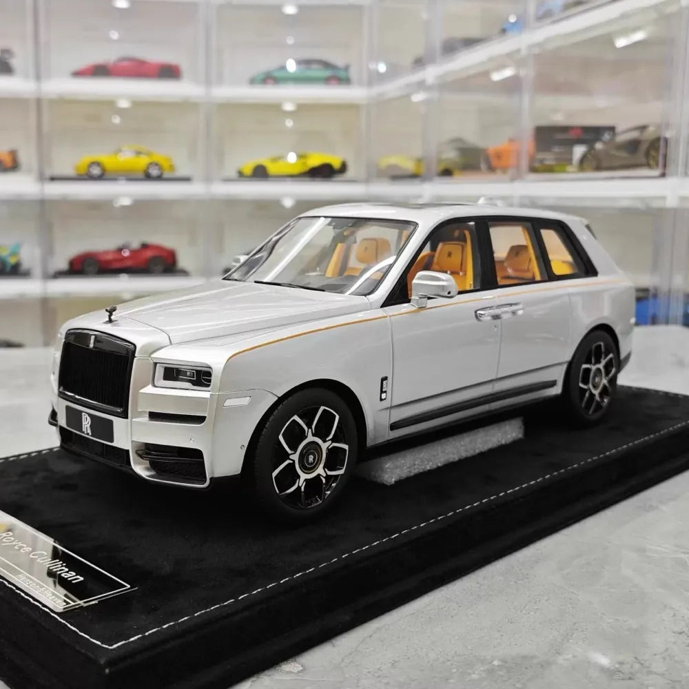 [Henson & Heaven] 1:18 Rolls-Royce 2018 Cullinan BB Silver Model Car Resin