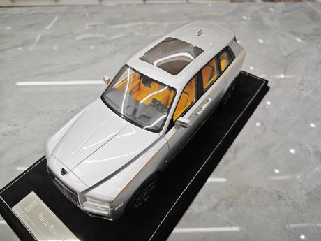 [Henson & Heaven] 1:18 Rolls-Royce 2018 Cullinan BB Silver Model Car Resin