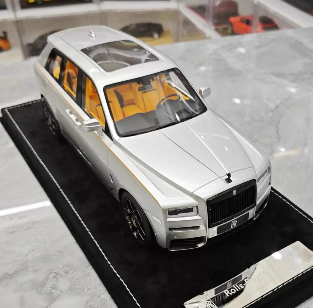 [Henson & Heaven] 1:18 Rolls-Royce 2018 Cullinan BB Silver Model Car Resin