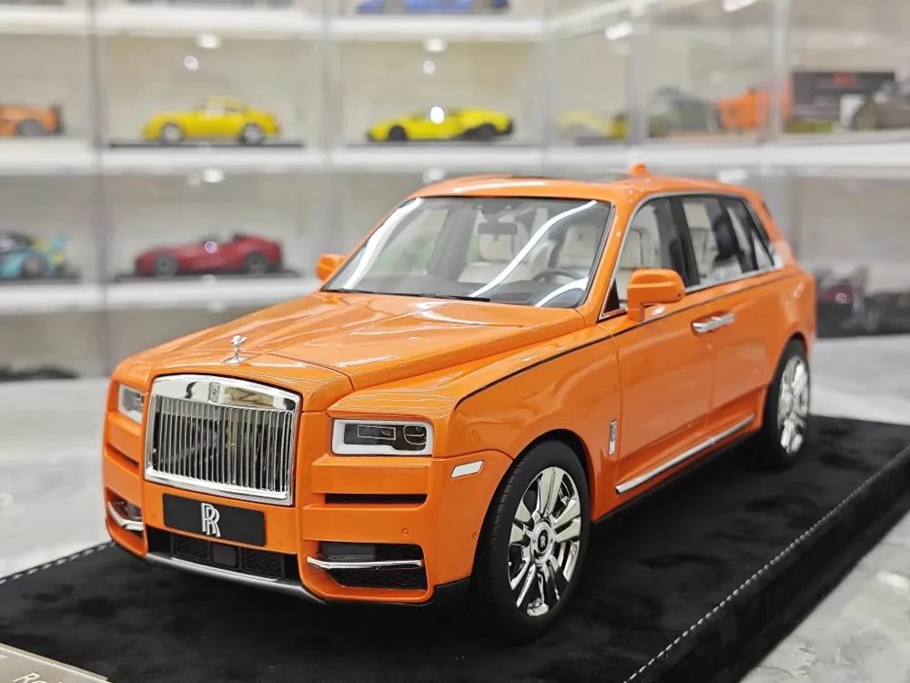 [Henson & Heaven] 1:18 Rolls-Royce 2018 Cullinan oranje modelauto Hars