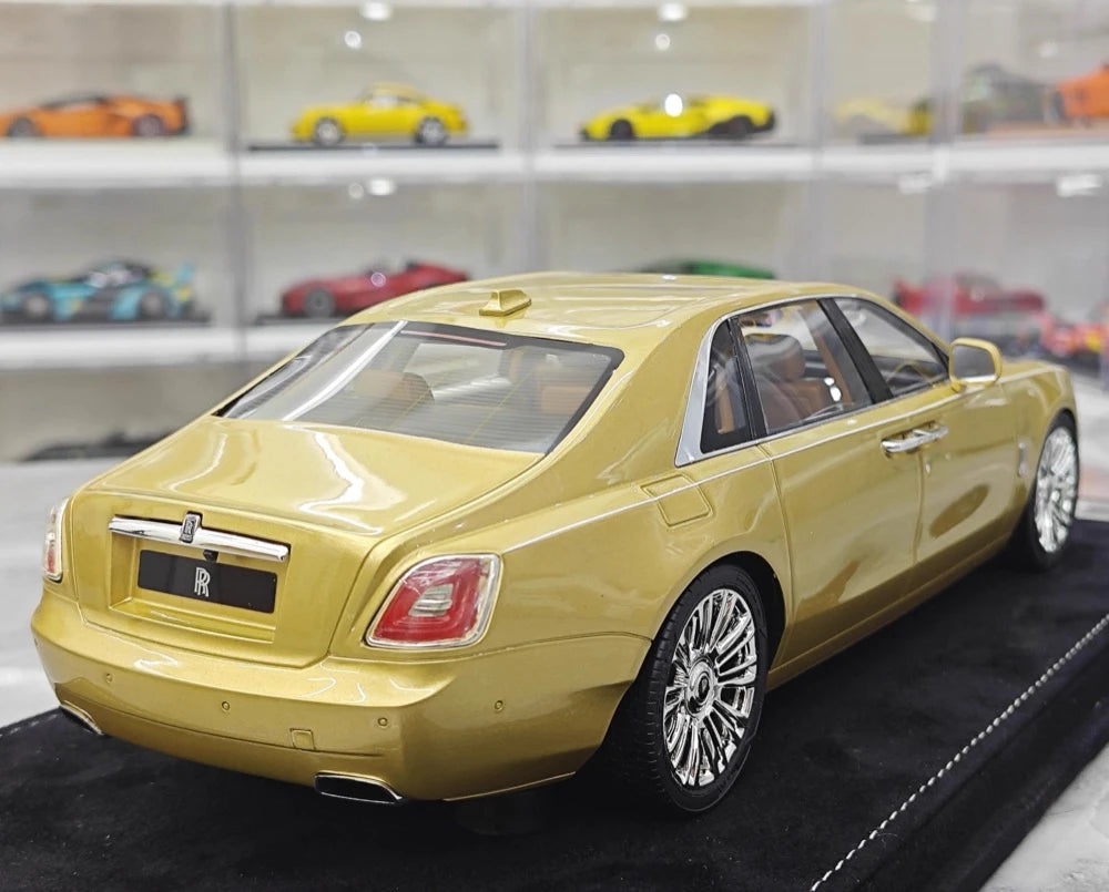 [Henson & Heaven] 1:18 Rolls-Royce 2020 Ghost Gold Model Car Resin