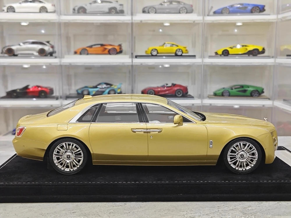 [Henson & Heaven] 1:18 Rolls-Royce 2020 Ghost Gold Model Car Resin