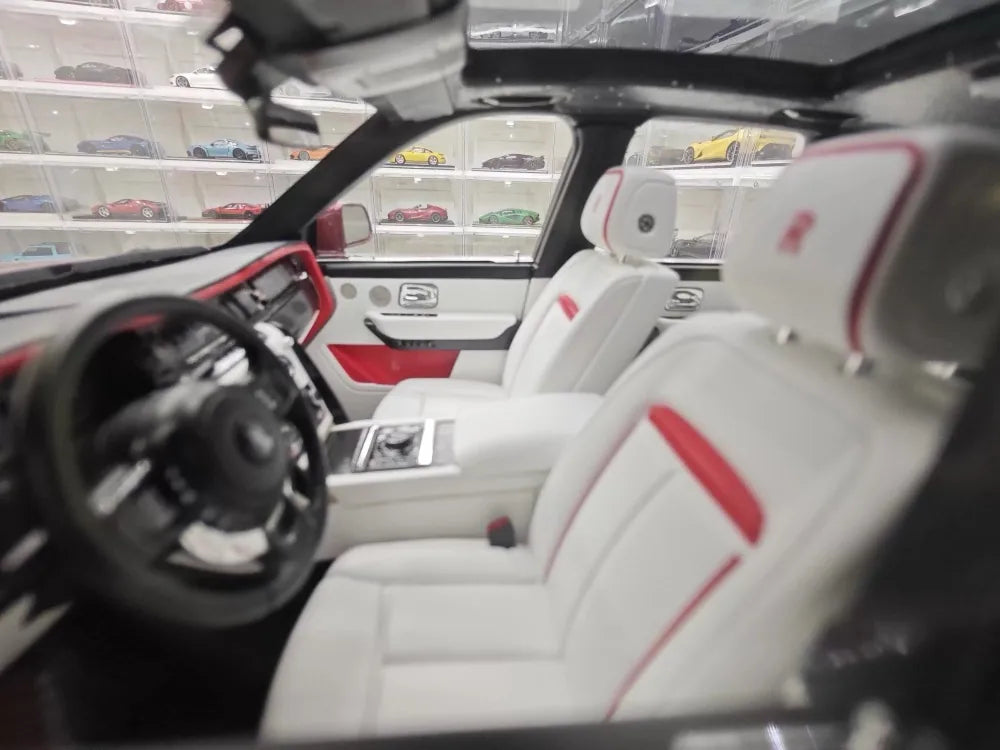 [Henson & Heaven] 1:18 Rolls-Royce 2023 Cullinan Series II Red Model Car Resin