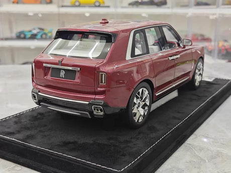 [Henson & Heaven] 1:18 Rolls-Royce 2023 Cullinan Series II Red Model Car Resin