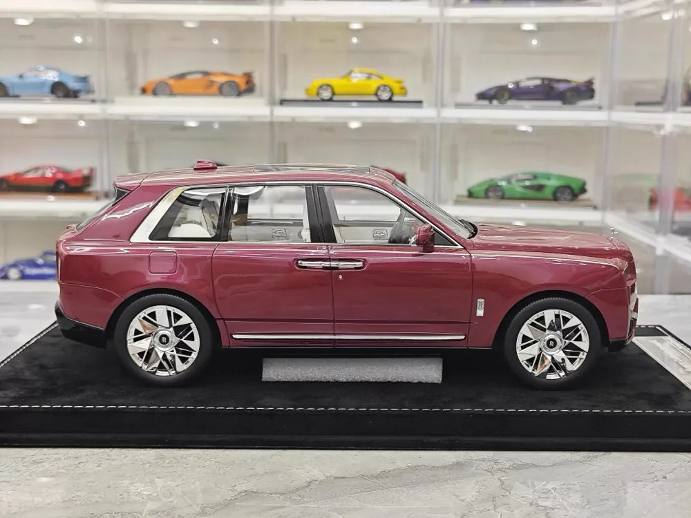 [Henson & Heaven] 1:18 Rolls-Royce 2023 Cullinan Series II Red Model Car Resin