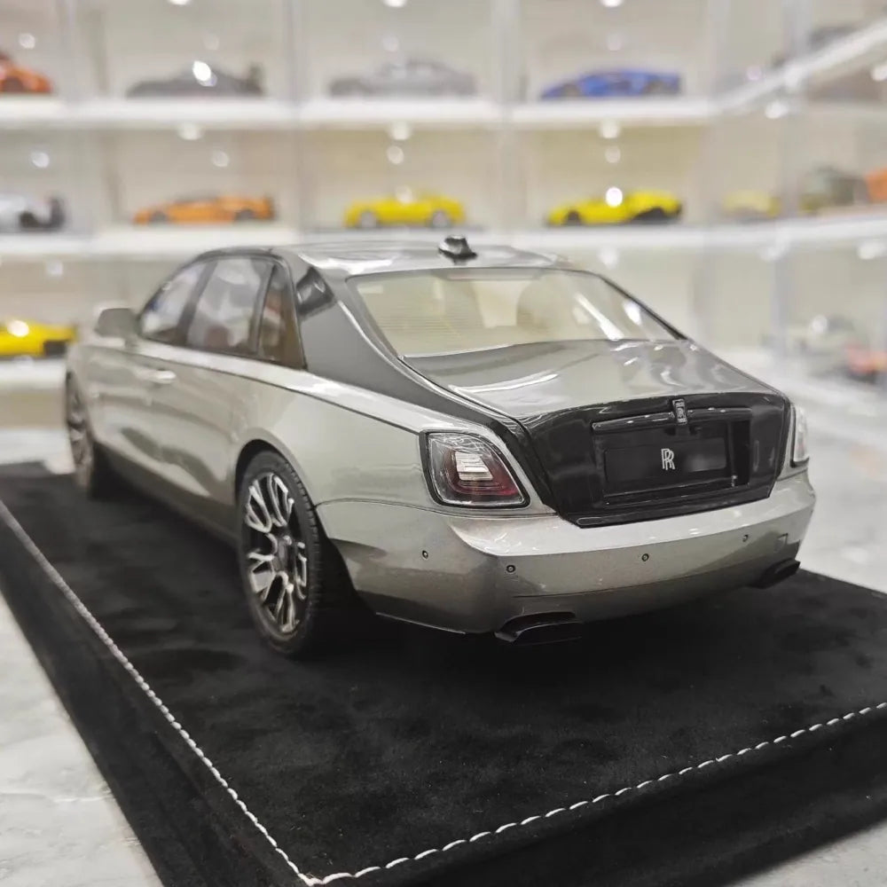 [Henson & Heaven] 1:18 Rolls-Royce 2024 Ghost BB Silver Model Car Resin